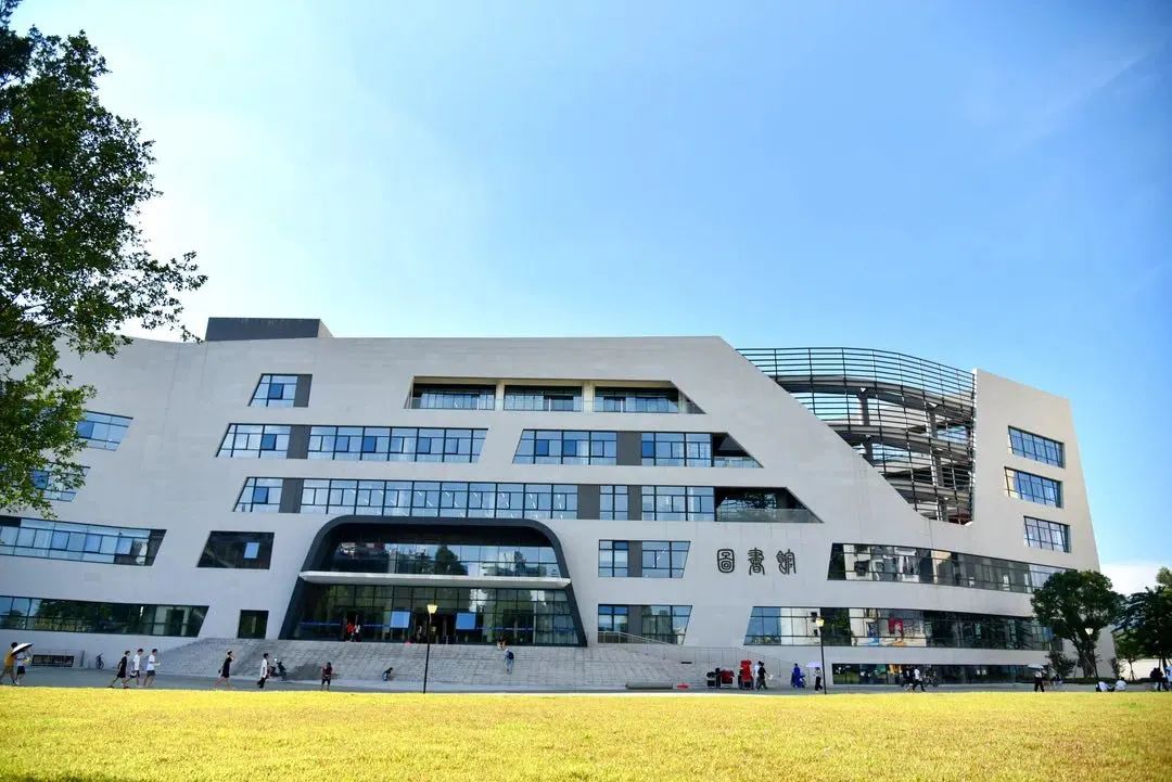电子图书馆软件哪个好_图书馆电子软件好用吗知乎_图书馆电子软件好不好用